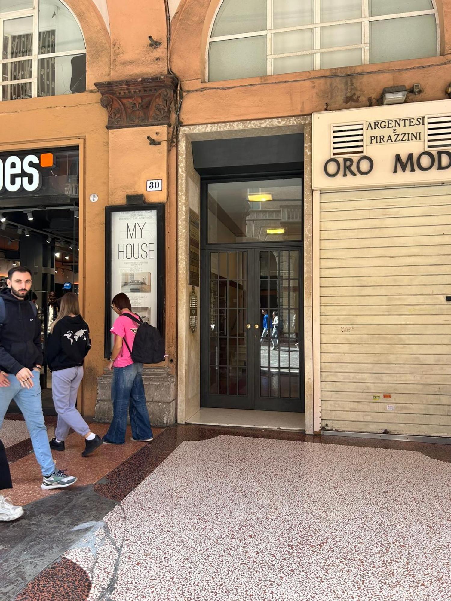 Suite In The Center Of Bologna Exteriör bild